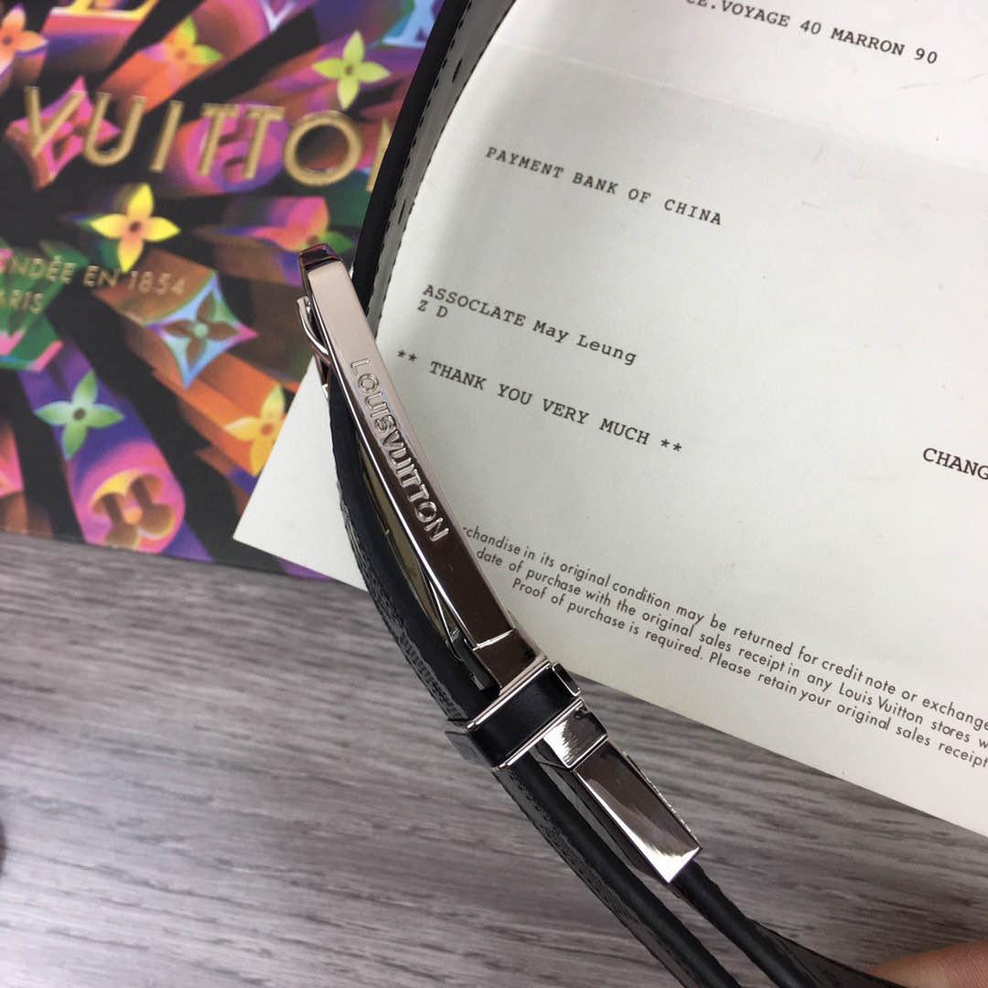 Thắt lưng nam Louis Vuitton like au caro dập mặt khóa kim TLLV84