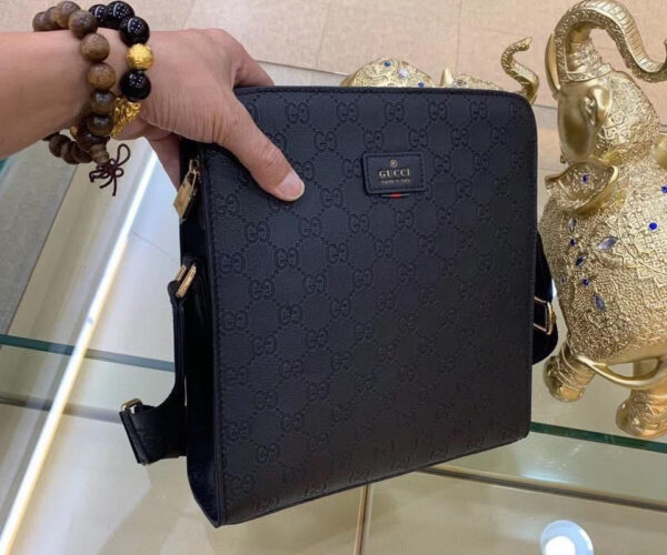 Túi đeo chéo Gucci siêu cấp họa tiết logo đen TDCGC18