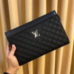 Ví nam Louis Vuitton siêu cấp cầm tay da dập caro khóa trắng VNLV80