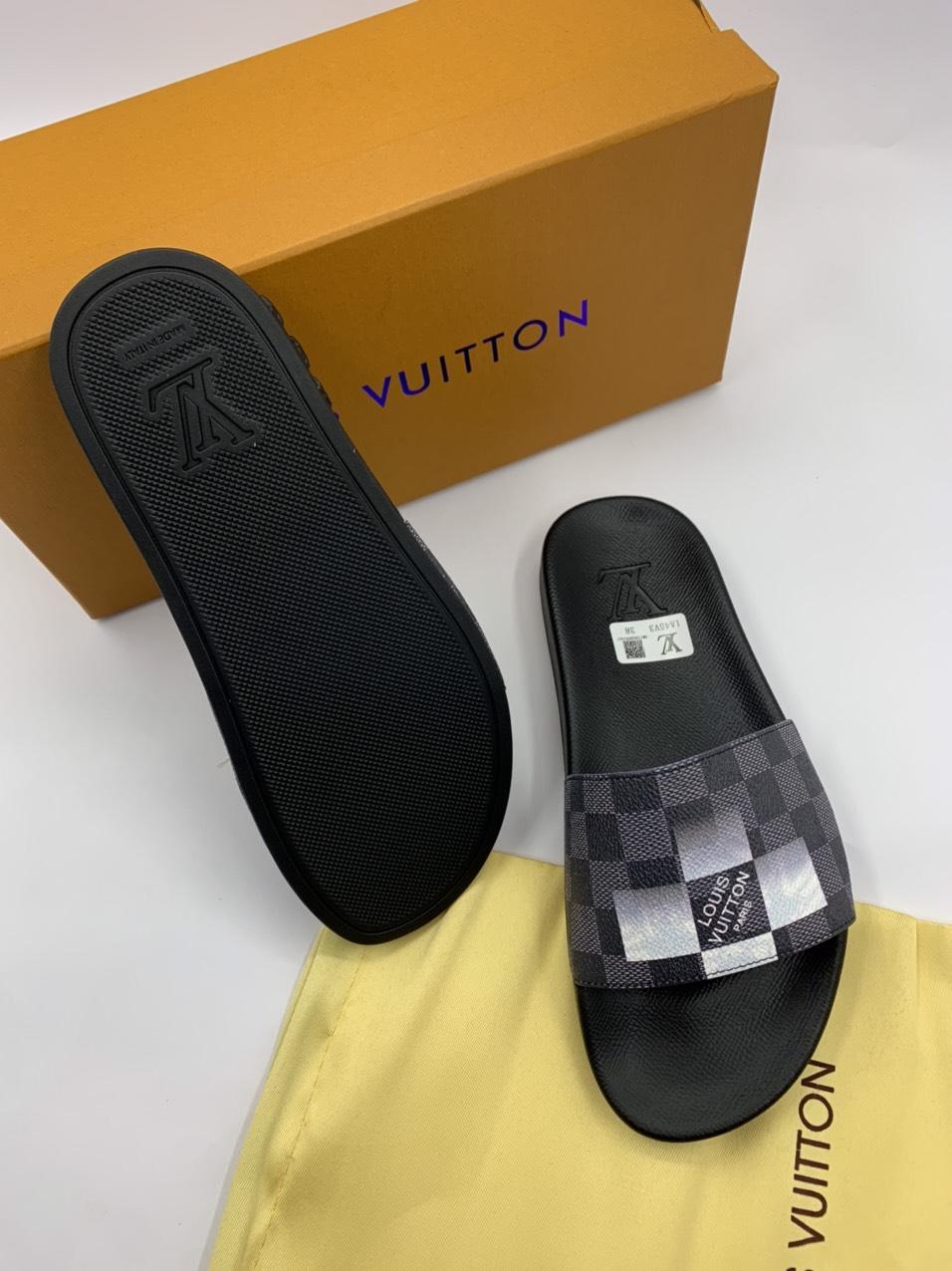 Dép Louis Vuitton siêu cấp nam quai ngang họa tiết caro đen trắng DLV36