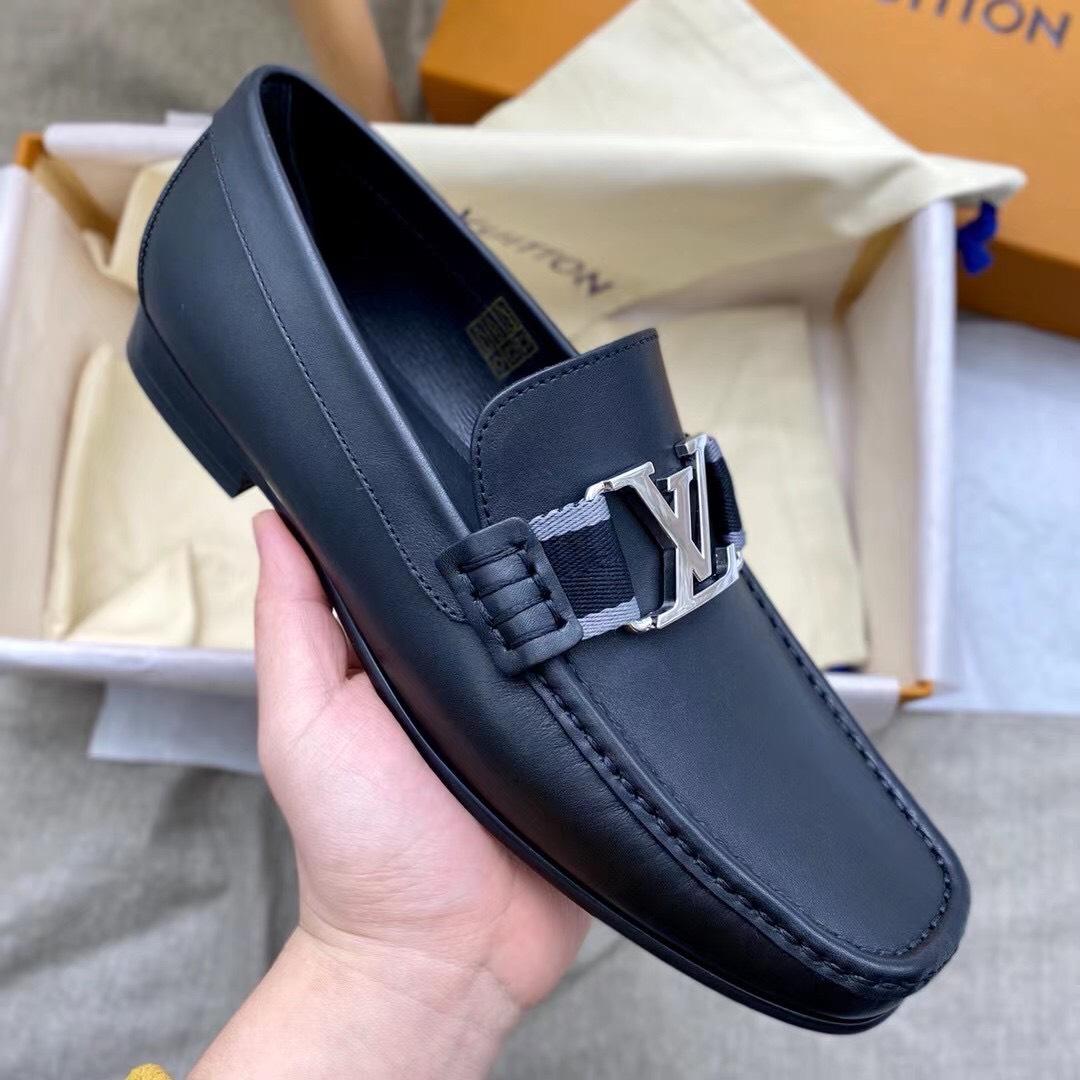 Giày lười Louis Vuitton đế cao like au da trơn tag vải GLLV125