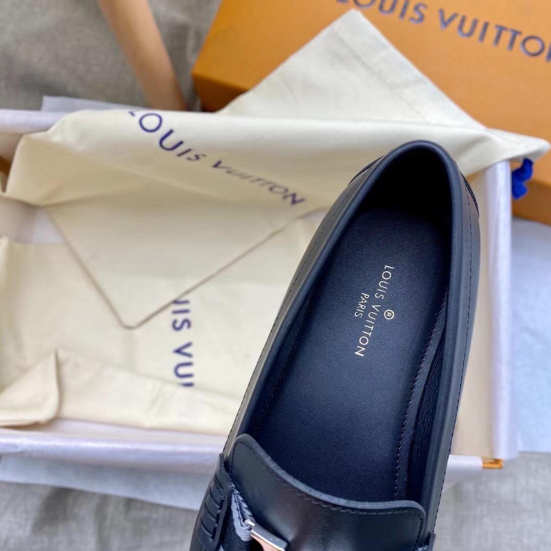 Giày lười Louis Vuitton đế cao like au da trơn tag vải GLLV125