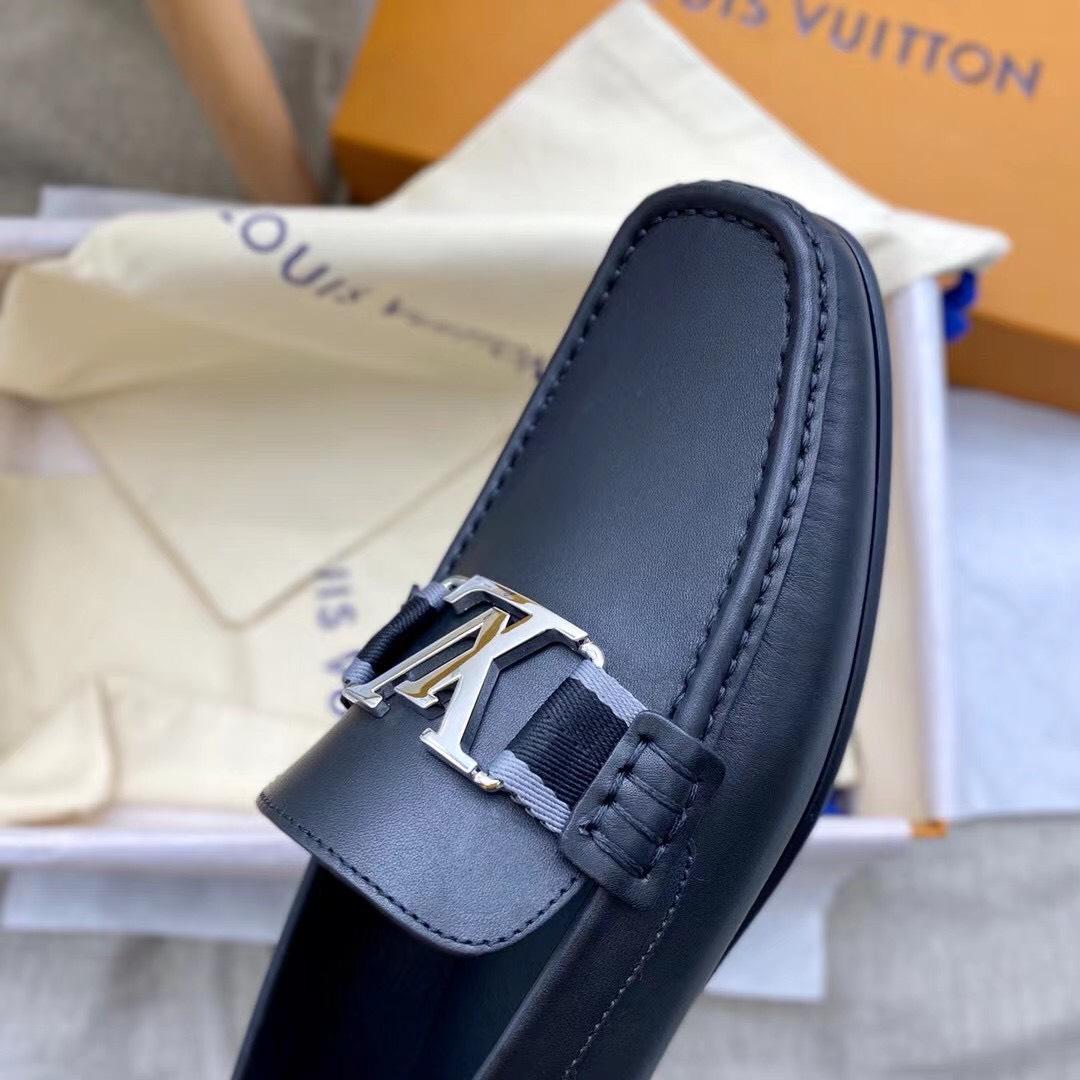 Giày lười Louis Vuitton đế cao like au da trơn tag vải GLLV125