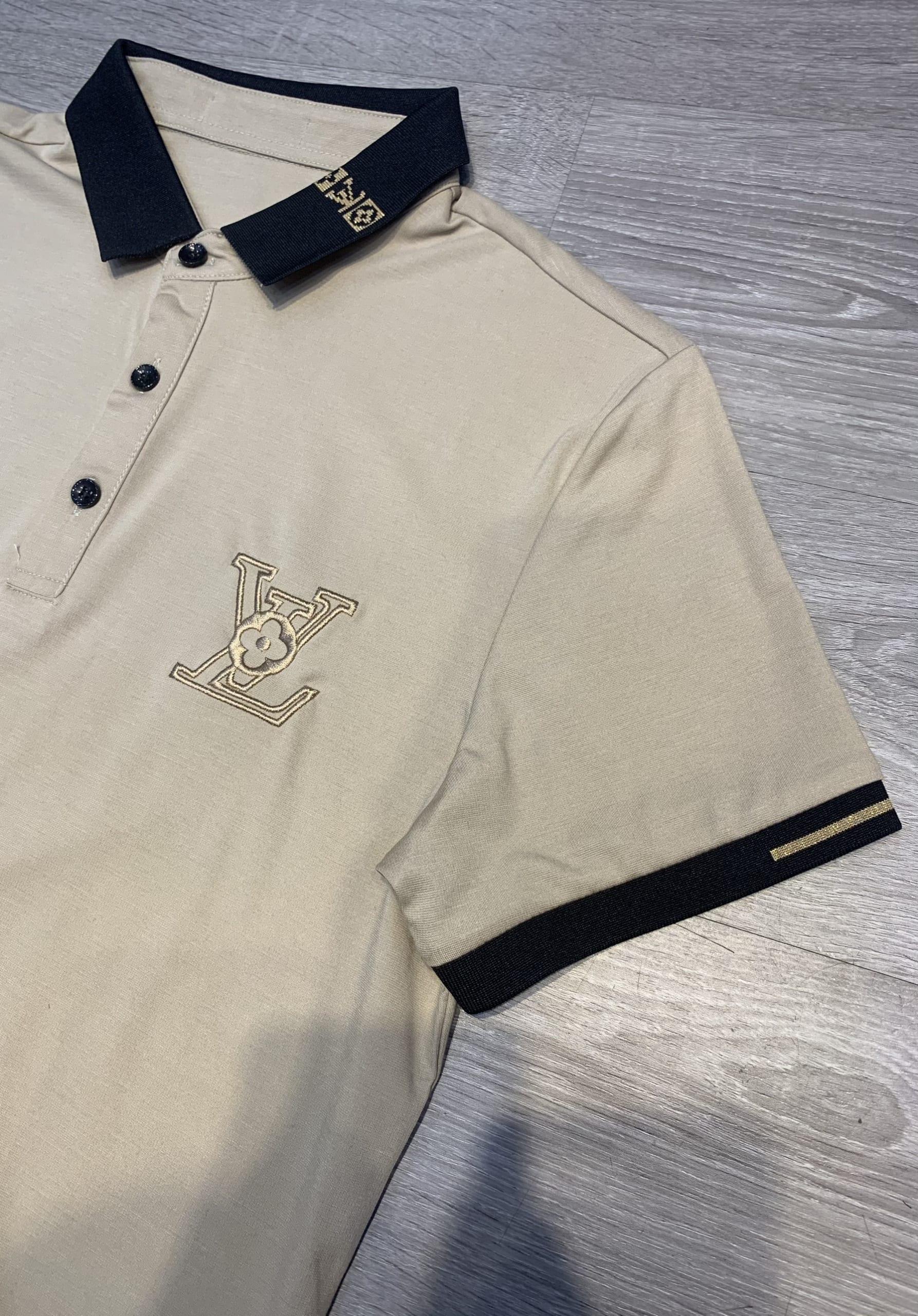 Áo phông Louis Vuitton siêu cấp hoạ tiết logo thêu màu nâu APLV11