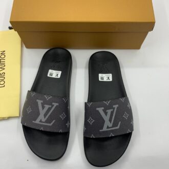 Dép Louis Vuitton nam siêu cấp quai ngang họa tiết logo DLV38