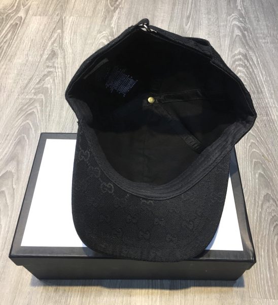 Mũ nam Gucci siêu cấp hoạ tiết logo chữ màu đen MNGC06