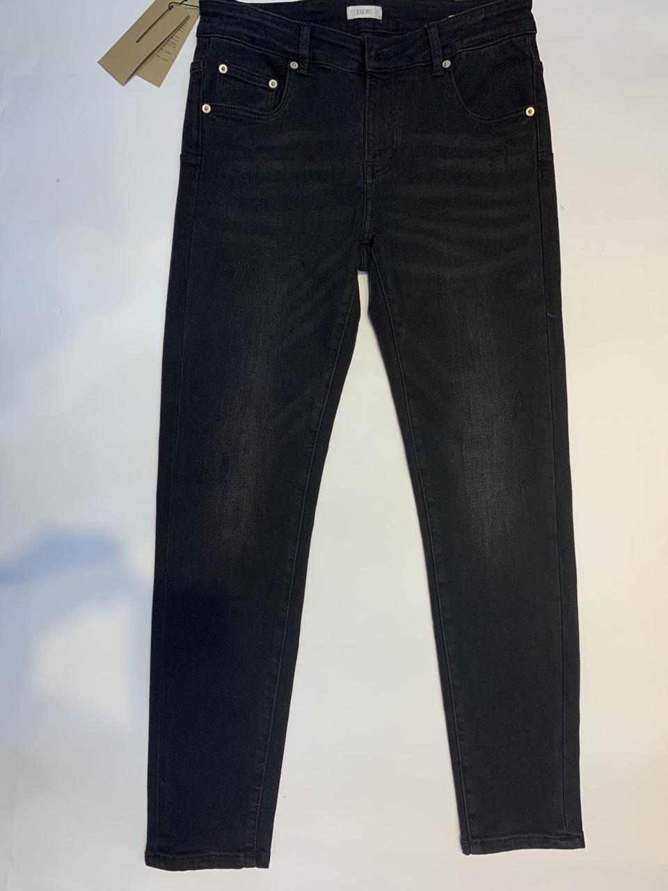 Quần bò Dior siêu cấp full đen hoạ tiết thêu chữ xanh QBDO526