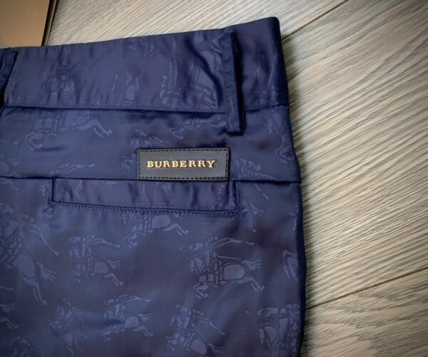 Quần short Burberry siêu cấp hoạ tiết logo QSB01