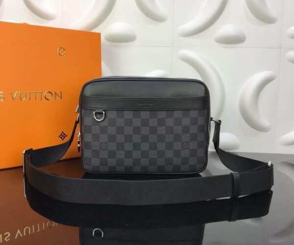 Túi đeo chéo Louis Vuitton like au hoạ tiết caro viền đen TDCLV19