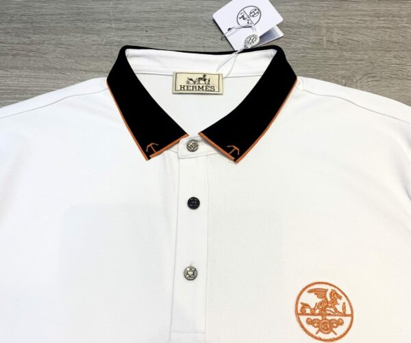Áo phông Hermes siêu cấp màu trắng hoạ tiết viền đen APH02