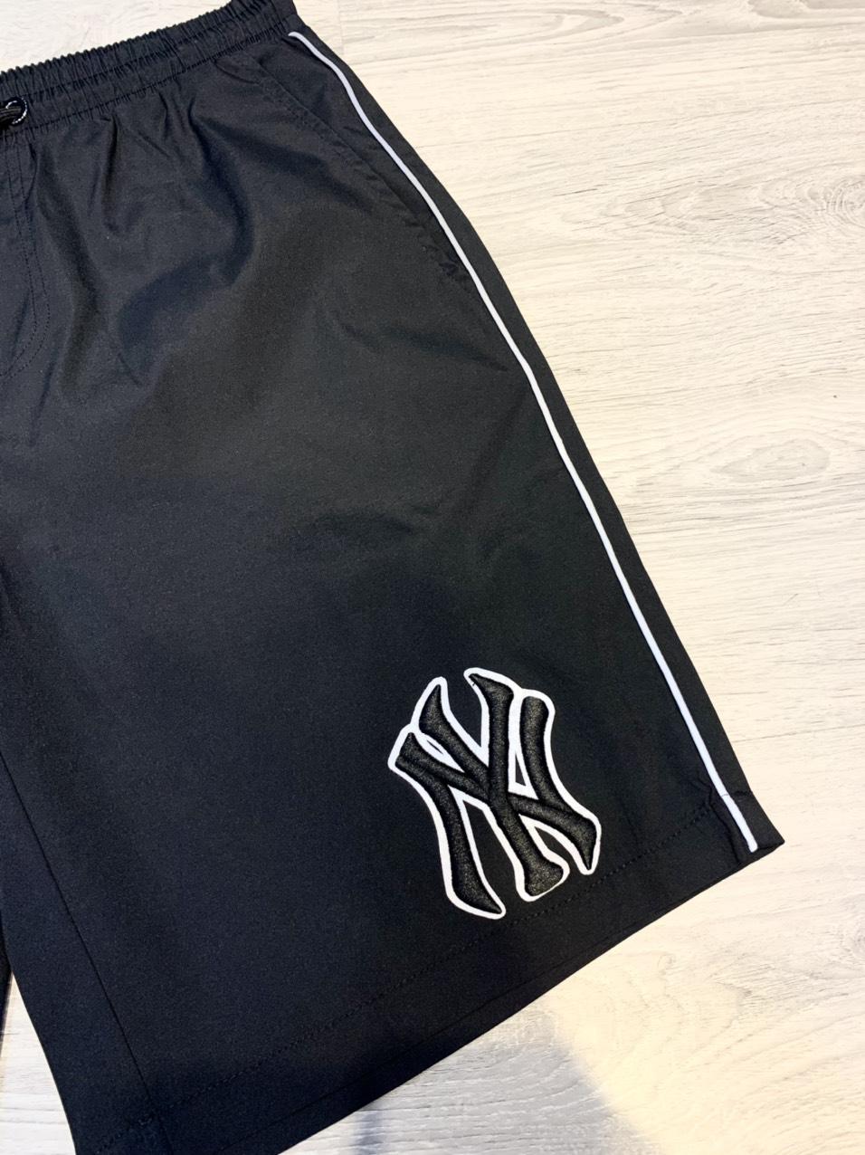 Quần short Gucci siêu cấp full đen logo NY thêu QSG2108