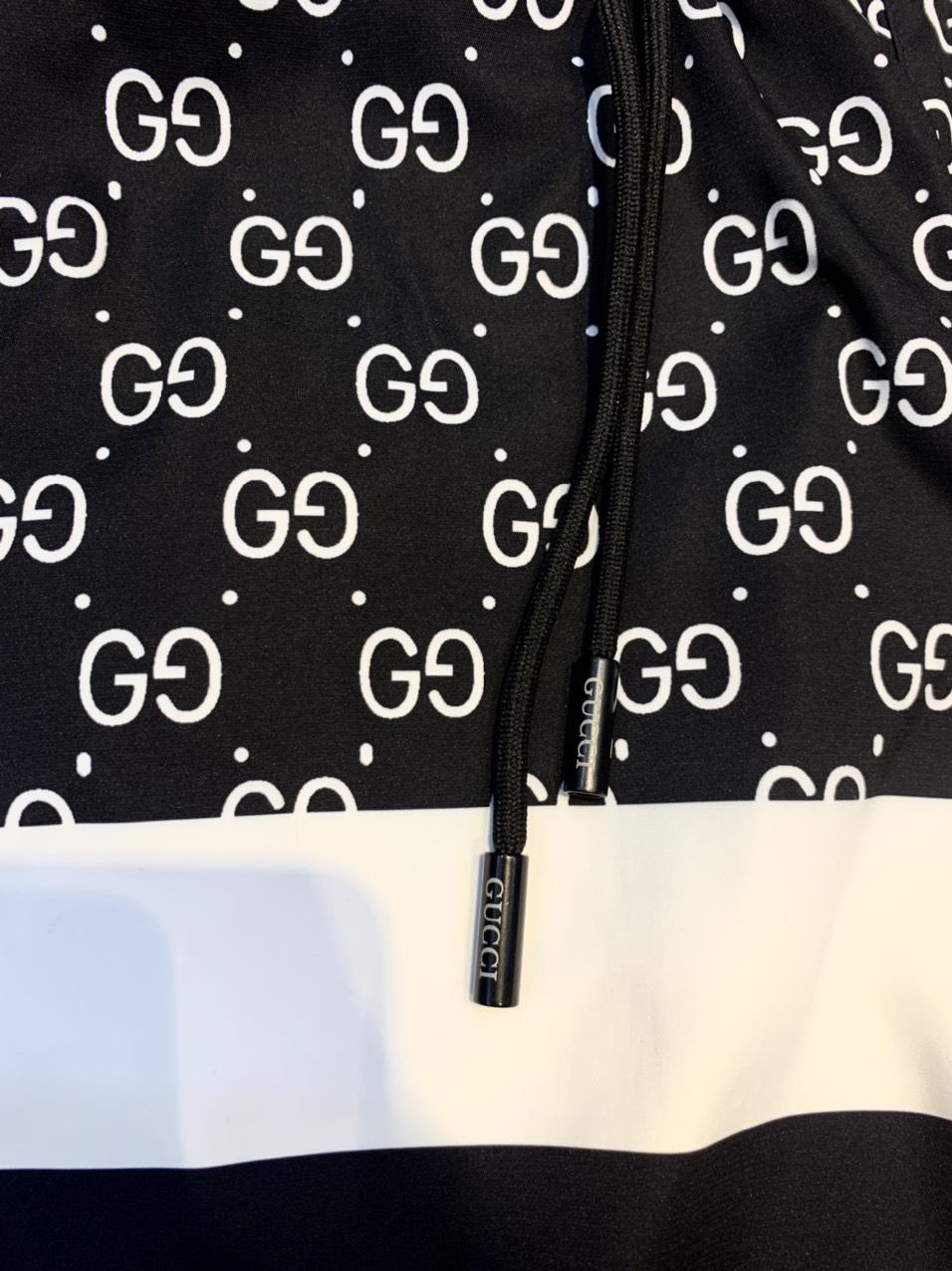  Quần short Gucci siêu cấp full đen logo NY thêu QSG2108