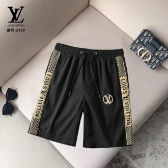 Quần short Louis Vuitton siêu cấp màu đen viền vàng họa tiết logo QSLV2129