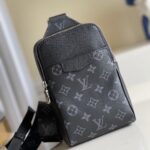 Túi đeo chéo Louis Vuitton hoạ tiết hoa đen bao tử TDCLV24