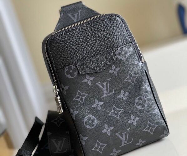 Túi đeo chéo Louis Vuitton hoạ tiết hoa đen bao tử TDCLV24