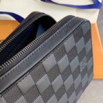 Ví dài Louis Vuitton cầm tay họa tiết caro dập chìm Like Auth