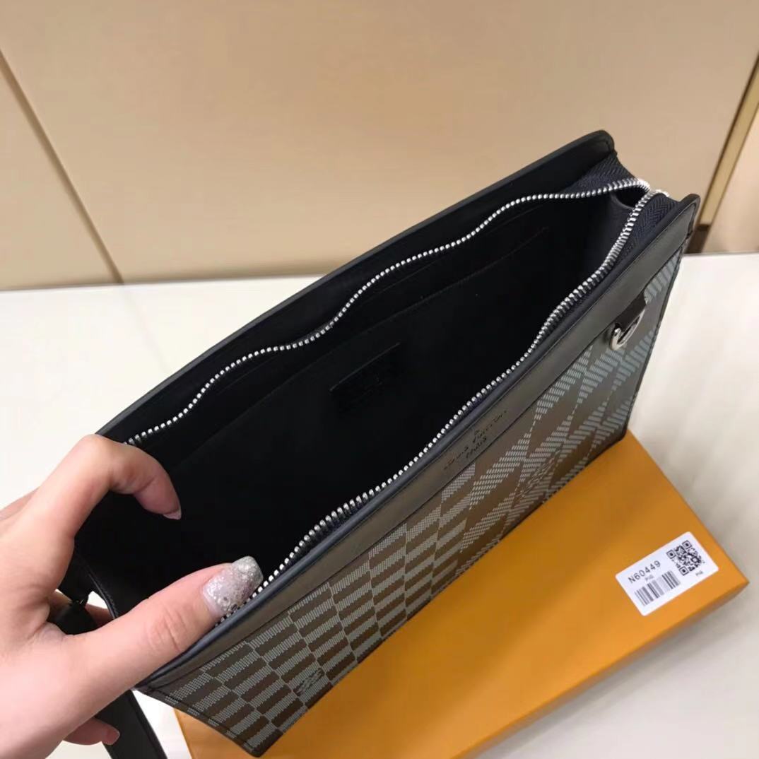 Ví nam Louis Vuitton like au cầm tay hoạ tiết caro màu xanh lam VNLV82