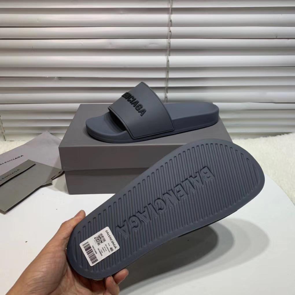 Dép Balenciaga siêu cấp nam màu xám chữ đen DBL03