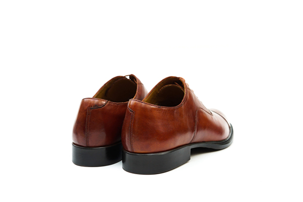 Giày Oxford trơn cơ bản chỉnh chu, lịch sự