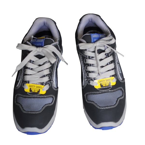 Cách buộc dây giày đá bóng