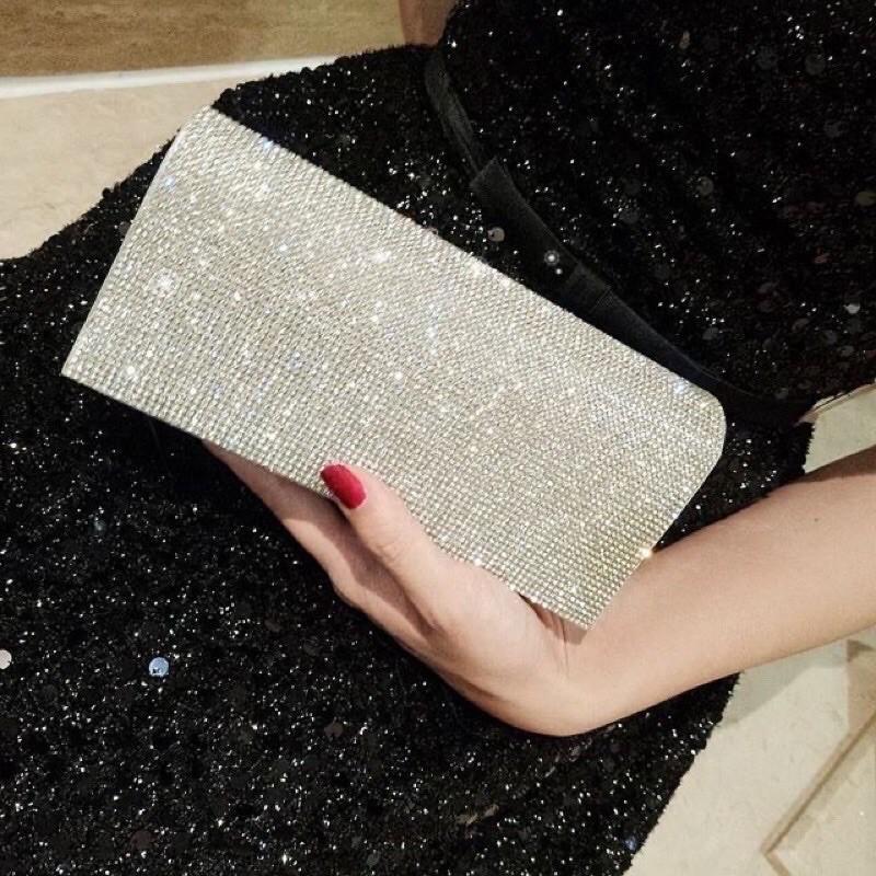 Ví dự tiệc cầm tay bản lớn thiết kế sang trọng phù hợp nhiều phong cách