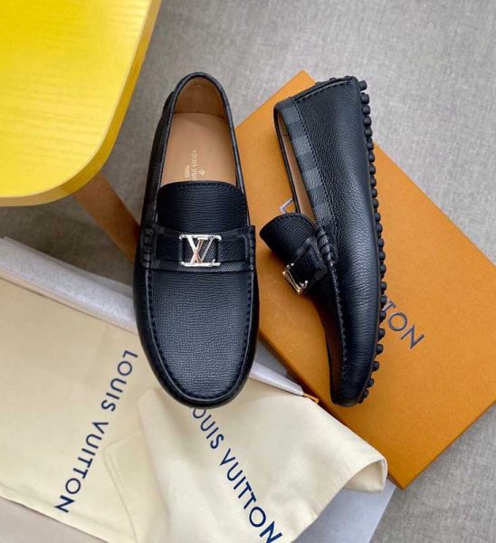 Giày lười Louis Vuitton like au da nhăn họa tiết viền caro màu đen GLLV133