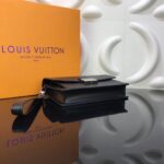 Clutch cầm tay Louis Vuitton Thames da epi màu đen Like Auth