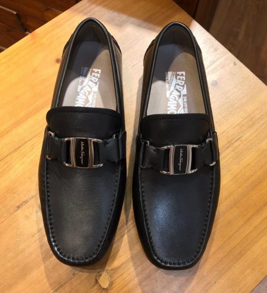 Giày lười Salvatore Ferragamo like au da trơn họa tiết logo giữa GLSF30