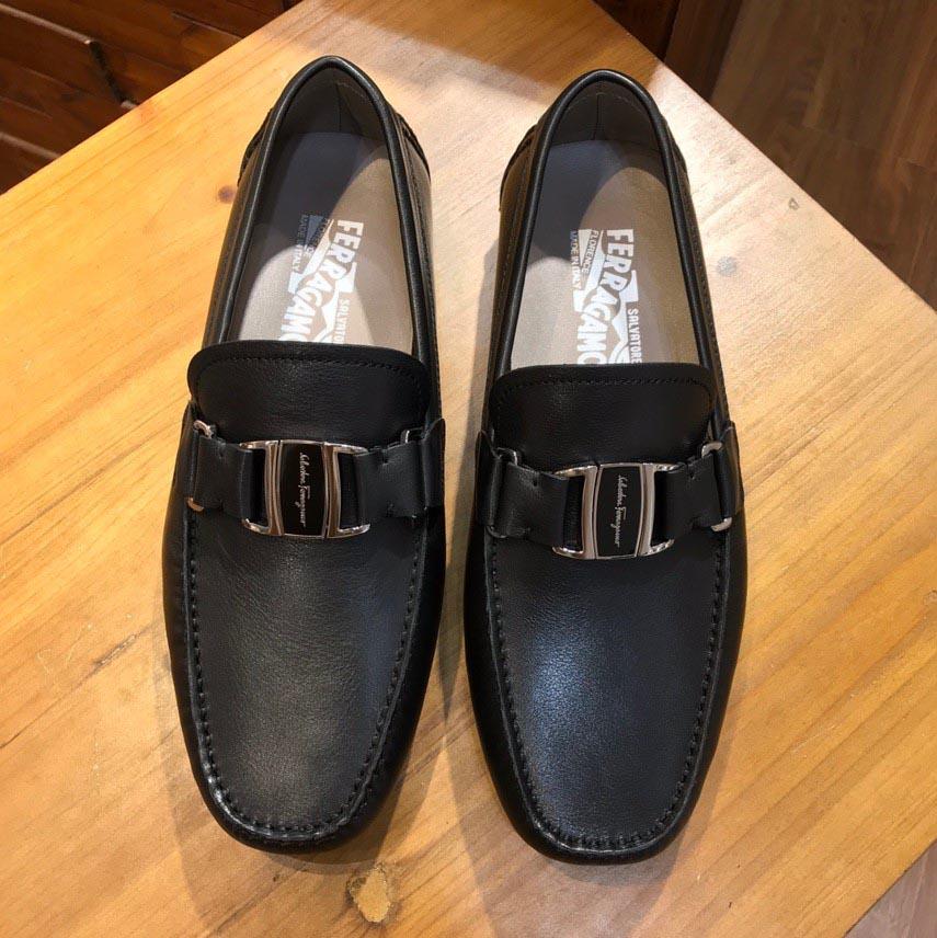 Giày lười Salvatore Ferragamo like au da trơn họa tiết logo giữa GLSF30