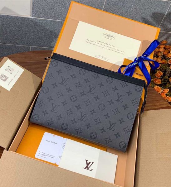 Ví nam Louis Vuitton like au Pochette Voyage MM hoa xám VNLV86
