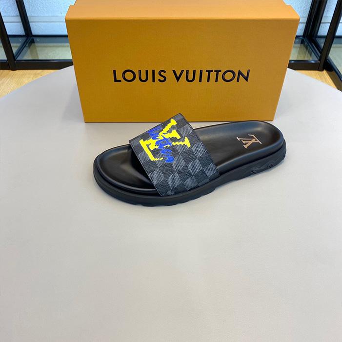 Dép Louis Vuitton siêu cấp nam họa tiết caro phối logo vàng DLV40