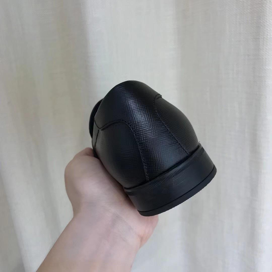 Giày lười Prada like au đế cao da taiga tag ẩn GLP44