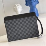 Clutch nam Louis Vuitton Standing Pouch caro màu xám Like Auth