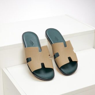 Dép Hermes siêu cấp da taiga mau be lót xanh rêu