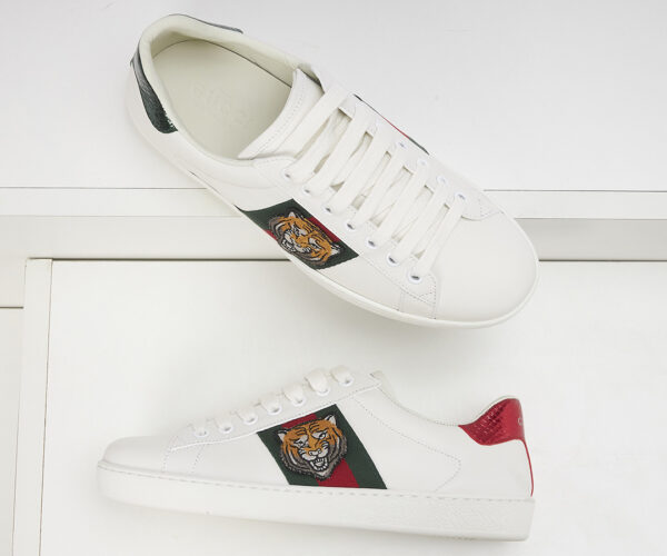 Giày Gucci ACE Tiger họa tiết hổ Like Auth