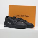 Giày Louis Vuitton LV Trainer Black Wool Like Auth màu đen