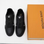 Giày LV Trainer Black Wool Like Auth Hồng Kông sự lựa chọn tuyệt vời cho cá tính