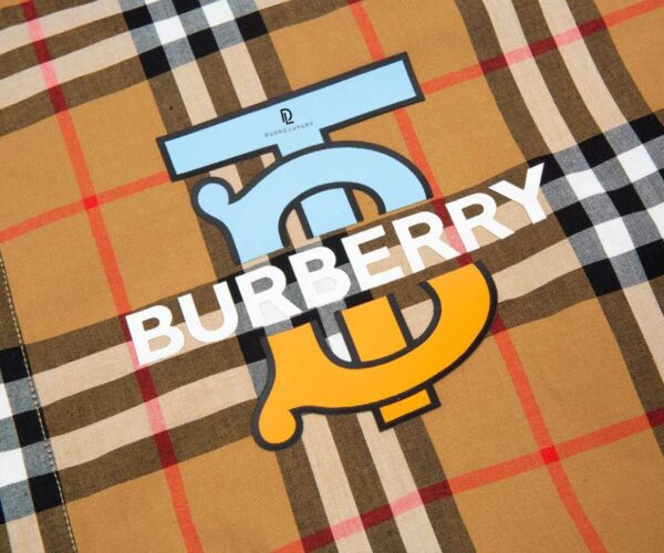 Áo sơ mi Burberry tay dài màu vàng họa tiết logo chữ B