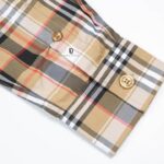 Áo sơ mi tay dài Buberry Beige Checked họa tiết logo chữ