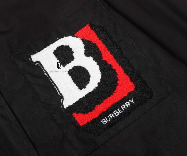 Áo sơ mi tay dài Burberry màu đen Tumby B họa tiết logo chữ B