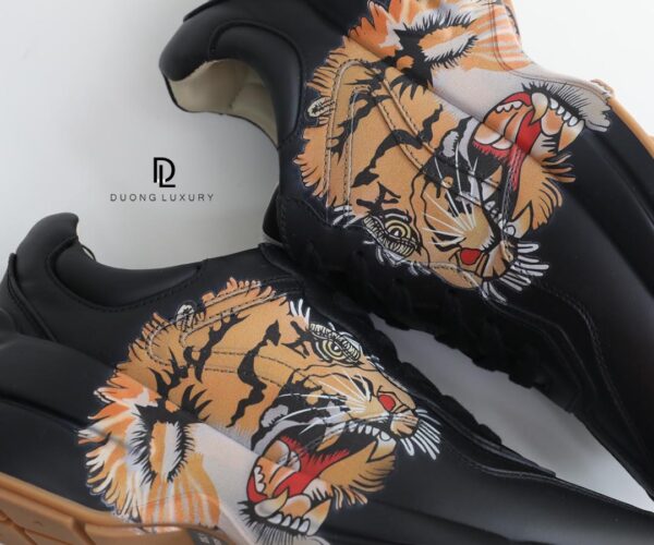 Giày Gucci Rhyton Black Tiger họa tiết đầu hổ Like Auth