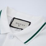 Áo Polo nam Gucci màu trắng họa tiết tag ngang