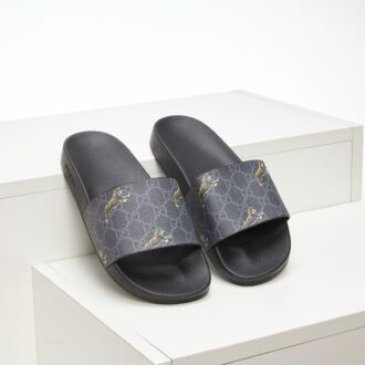 Dép Gucci Men's GG Supreme Tigers Slide Sandal Màu Đen