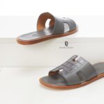 Dép Hermes Izmir Sandal Like Auth đế gỗ tag vân cá sấu