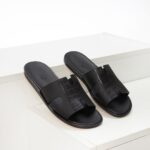 Dép Hermes Izmir Sandal Like Auth màu đen tag vân cá sấu