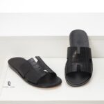 Dép Hermes Izmir Sandal Like Auth màu đen tag vân cá sấu