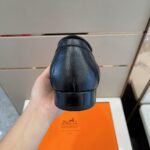 Giày đế cao Hermes Paris Loafer logo xe ngựa da taiga Like Auth