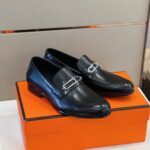 Giày Hermes Gentleman Loafer màu đen logo ngang Like Auth