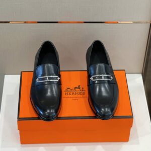Giày Hermes Gentleman Loafer màu đen logo ngang Like Auth