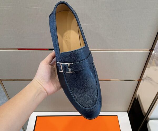 Giày Hermes Monterey Loafer da taiga xanh khóa lệch Like Auth
